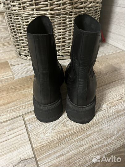 Ботинки женские