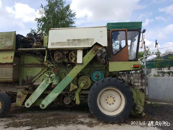 Комбайн Fortschritt E-517, 1990