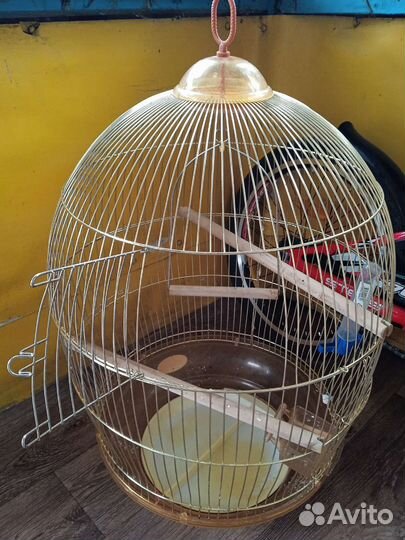 Большая клетка для птиц