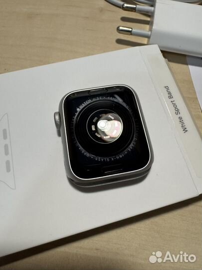 Часы apple watch se 40 mm 2021