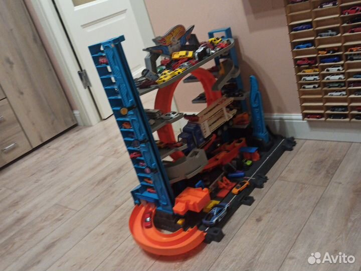 Продам с машинками