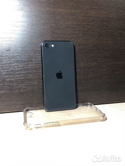 iPhone SE (2020), 64 ГБ
