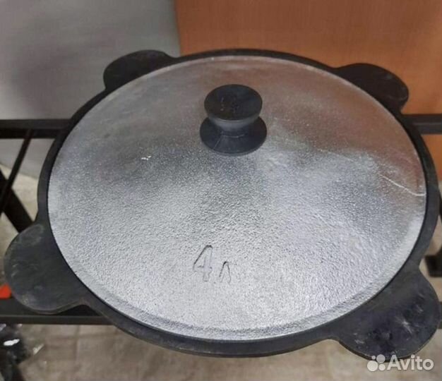 Казан чугyнный 4 литрa