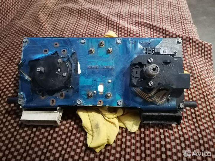 Комбинация приборов WV-2