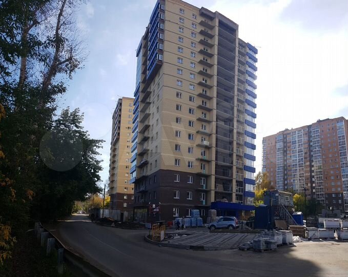2-к. квартира, 79 м², 3/17 эт.