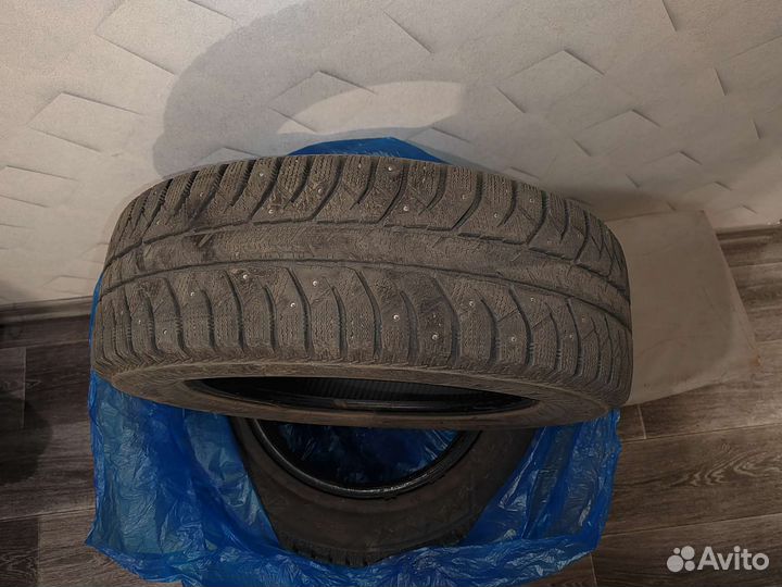 Bridgestone Ice Cruiser 7000 185/65 R15 88T