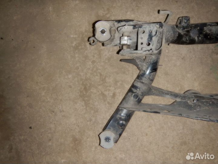 Подрамник задний Volkswagen Tiguan 2