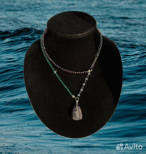 Ожерелье с натуральным камнем