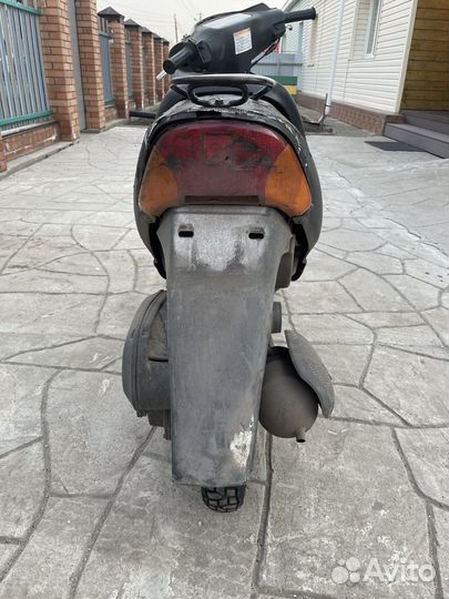 Скутер Suzuki lets 2 new