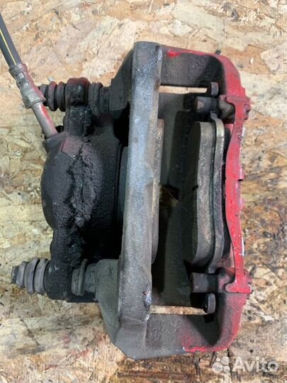 Суппорт передний левый Audi A4 B8 2007-2011