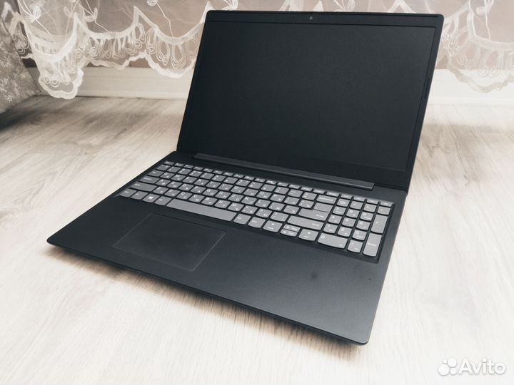 Игровой ноутбук SSD+HDD/12Gb/MX110