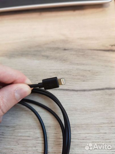 Автомобильное зарядное устройство для iPhone