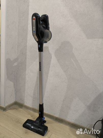 Вертикальный беспроводной пылесос Hoover H-Free