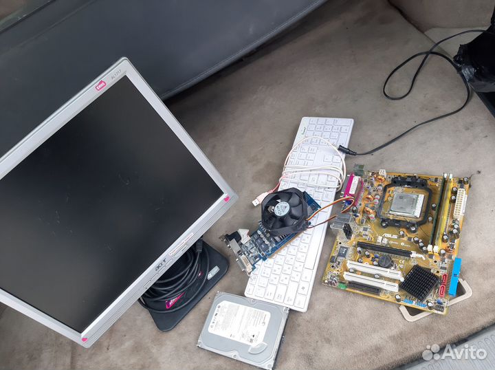 Монитор для компьютера 17 рабочий