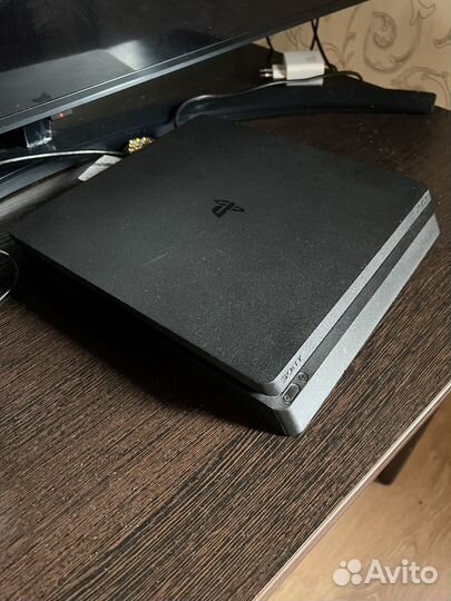 Sony PS4 slim 1tb