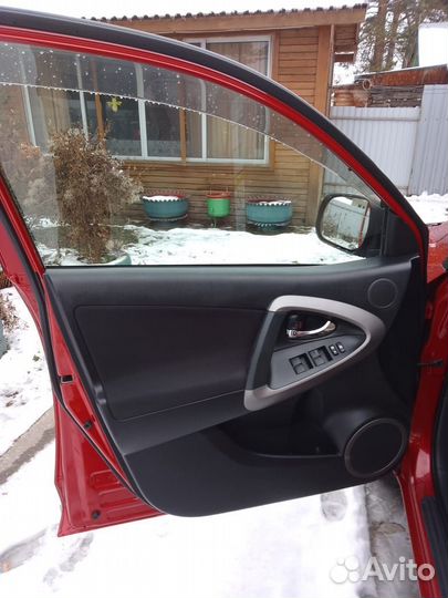 Toyota RAV4 2.0 AT, 2007, 190 000 км