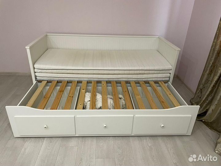 Кровать IKEA Hemnes