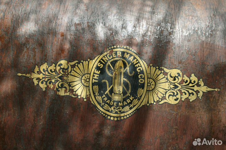 Продаю антикварную швейную машинку
