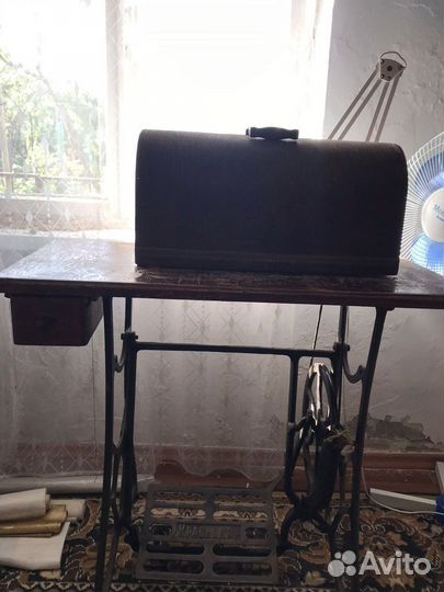 Швейная машина