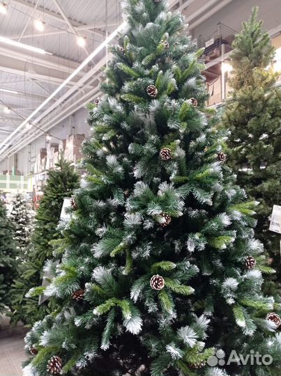 Елка искусственная