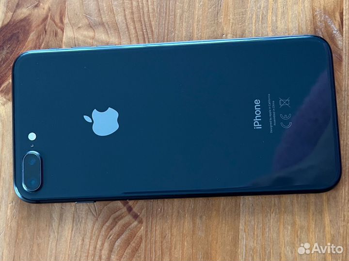 iPhone 8 Plus, 64 ГБ