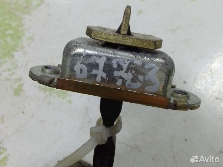 Ограничитель двери Nissan Note