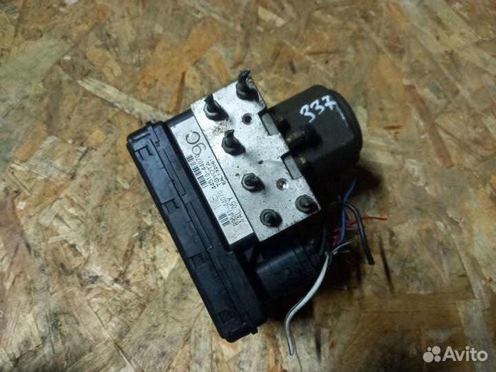 337 Блок ABS Toyota Gaia