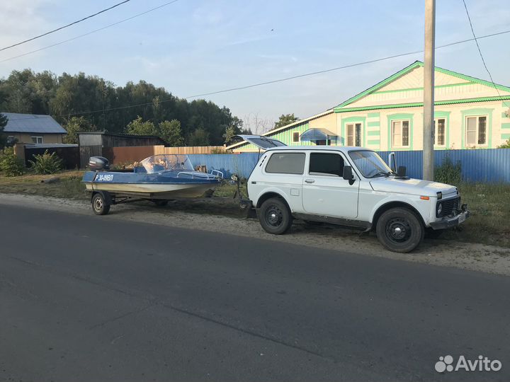 Лодка с мотором Обь- М