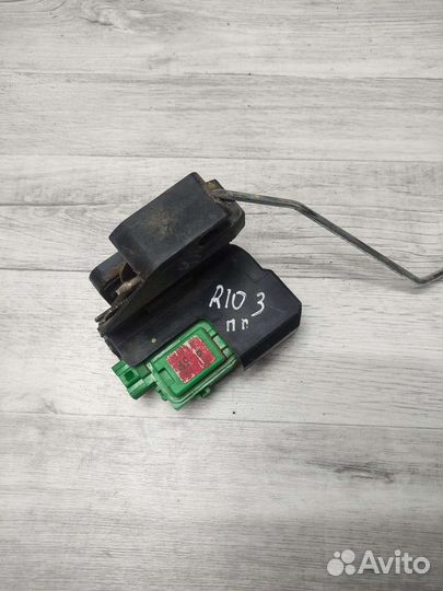 Передний правый замок двери kia rio 3