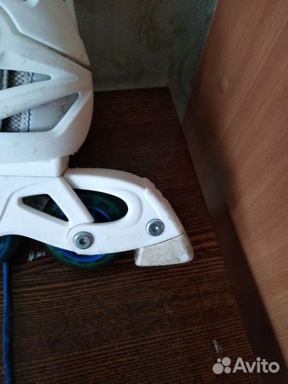 Роликовые коньки