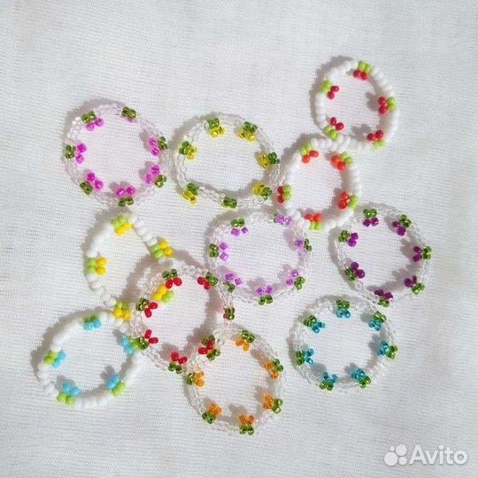 Украшения из бисера