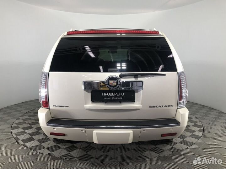 Cadillac Escalade, 2012