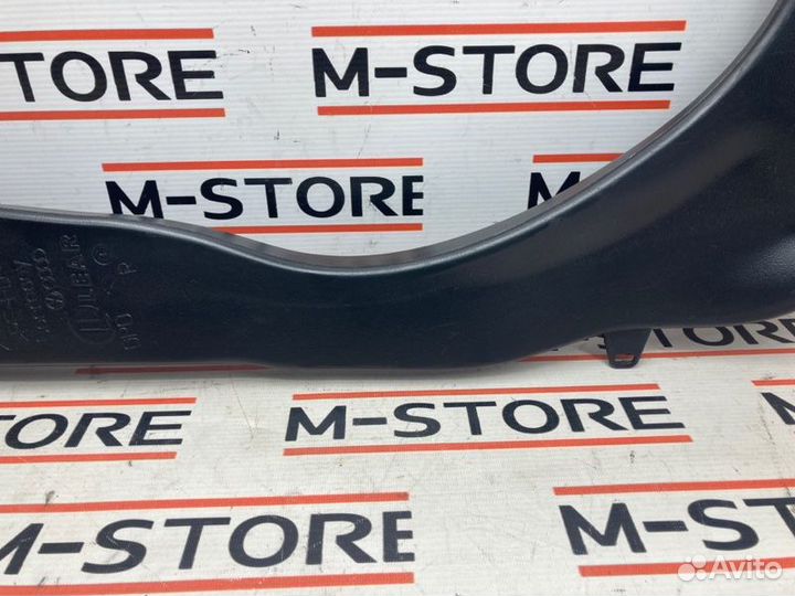 Воздуховод печки передний правый Volkswagen