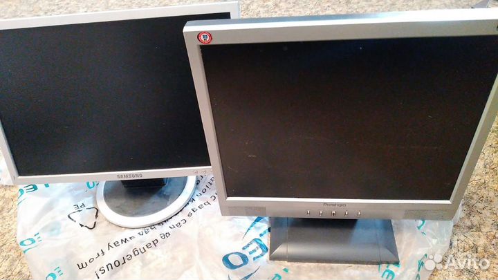 Продаю монитор на запчасти