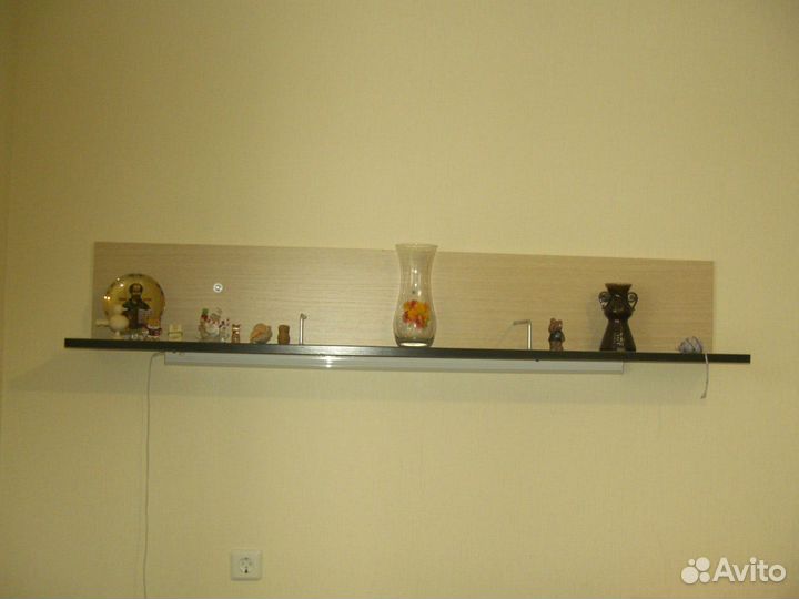 Полка настенная навесная