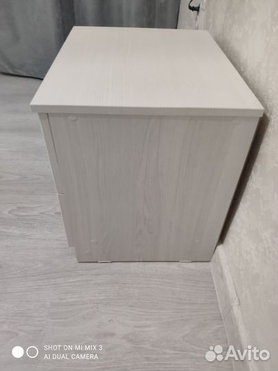 Тумба прикроватная