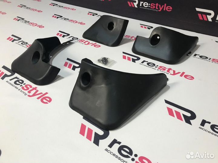 Брызговики Toyota Vanguard ха30 без фендеров R1439