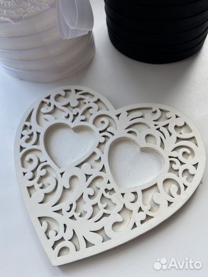 Свадебные украшения (для бутылок и для колец)