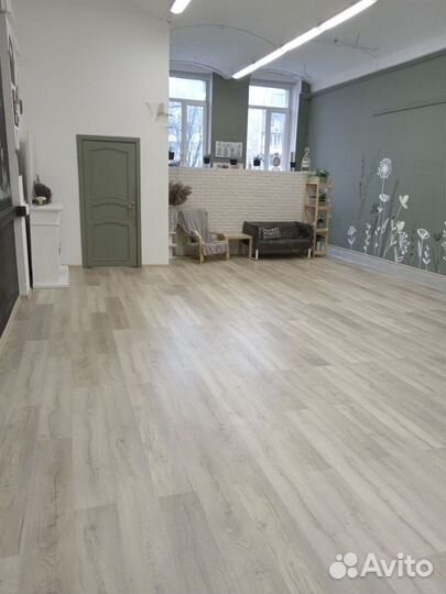 Зал для танцев, йоги, семинаров в аренду