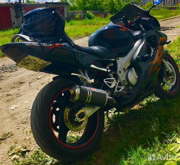 Хонда CBR 600f4