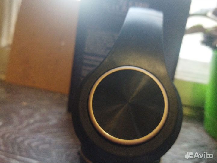 Беспроводные наушники