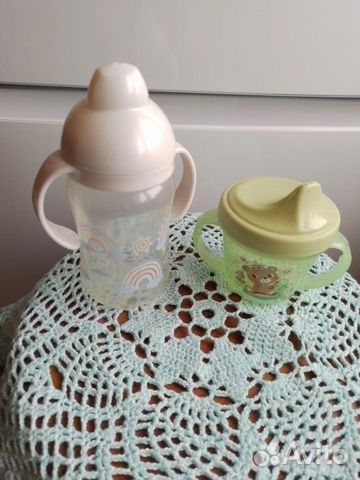 Два детских поильничка