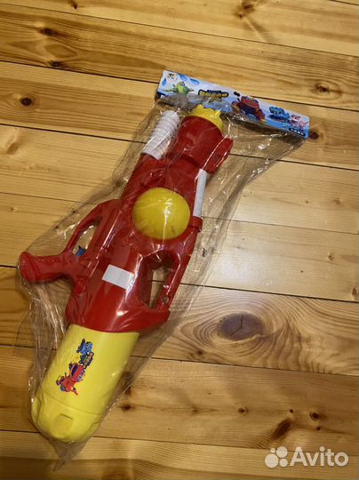 Водный пистолет писавтомат новый в упаковке