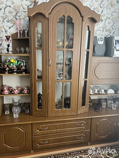 Шкаф сервант