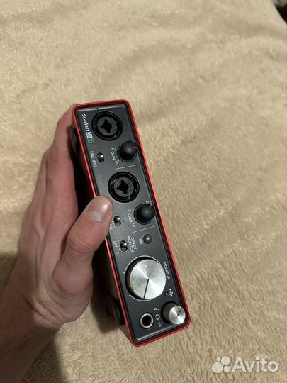 Звуковая карта focusrite