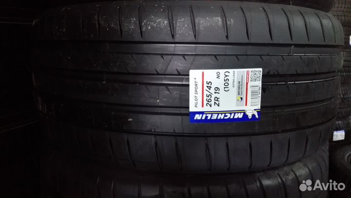 Michelin Pilot Sport 4 265/45 R19 105Y