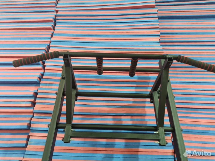 Шведская стенка с турником и брусьями скамёй для п