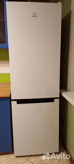 Холодильник indesit