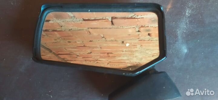 Автомобильное зеркало