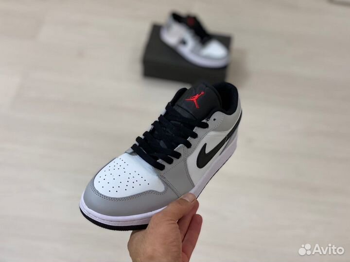 Кроссовки Air Jordan 1 Low Light Smoke Grey